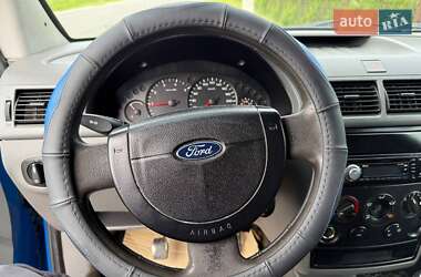 Грузовой фургон Ford Transit Connect 2005 в 