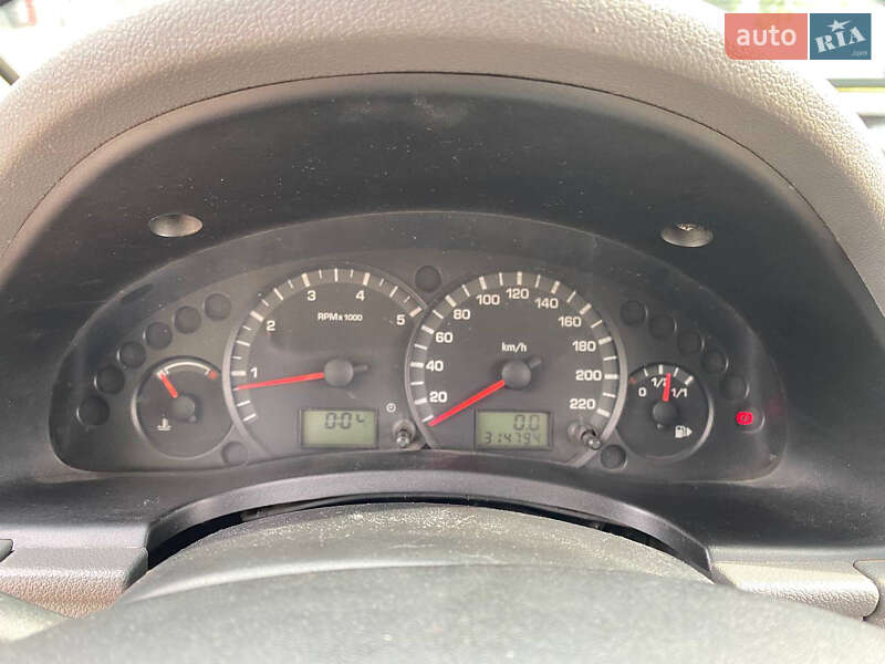 Мінівен Ford Transit Connect 2003 в Коростені фото 9 Мінівен Ford Transit Connect 2003 в Коростені
