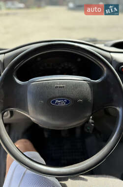 Грузовой фургон Ford Transit Connect 2004 в 