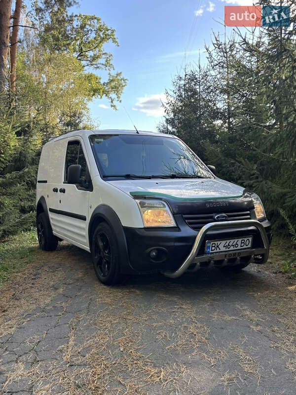 Вантажний фургон Ford Transit Connect 2010 в Сарнах