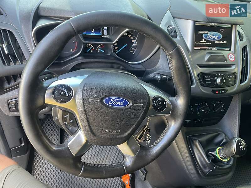 Грузовой фургон Ford Transit Connect 2016 в Черновцах