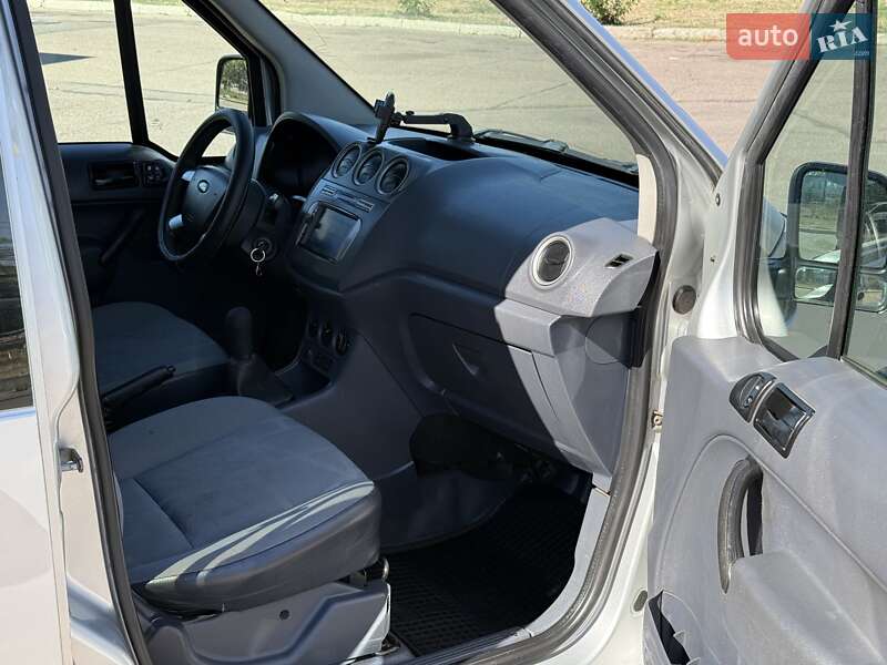 Вантажний фургон Ford Transit Connect 2011 в Миколаєві