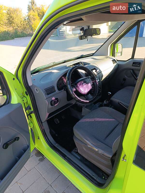 Мінівен Ford Transit Connect 2005 в Рогатині