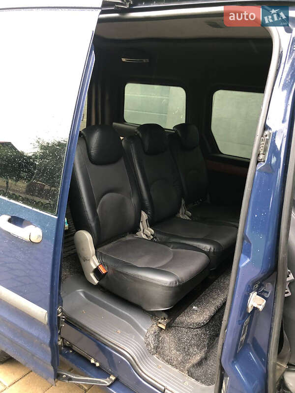 Мінівен Ford Transit Connect 2011 в Луцьку