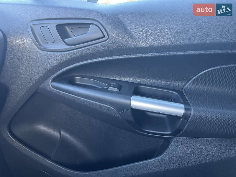 Вантажний фургон Ford Transit Connect 2014 в Львові