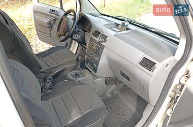 Минивэн Ford Transit Connect 2006 в Коростене