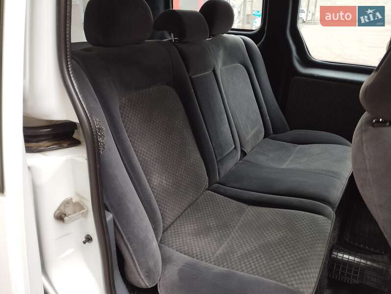 Минивэн Ford Transit Connect 2006 в Остроге фото 17 Минивэн Ford Transit Connect 2006 в Остроге