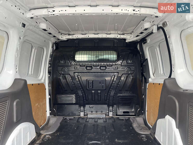 Грузовой фургон Ford Transit Connect 2019 в Львове