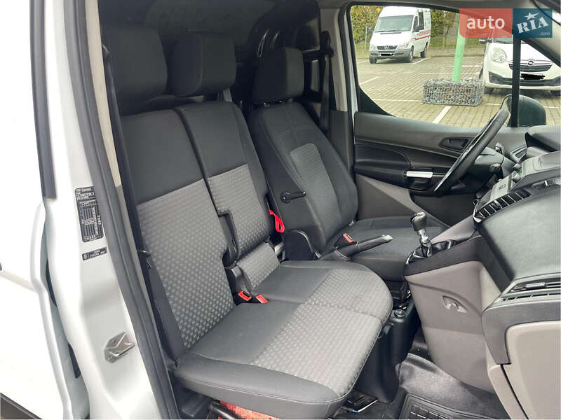 Грузовой фургон Ford Transit Connect 2019 в Львове