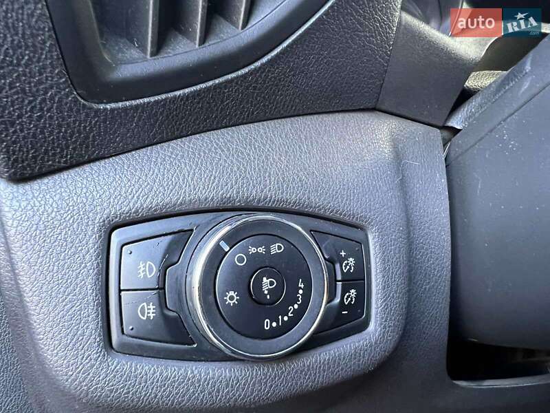 Минивэн Ford Transit Connect 2017 в Николаеве