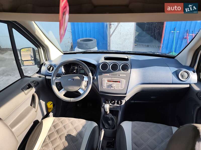 Минивэн Ford Transit Connect 2011 в Кролевце