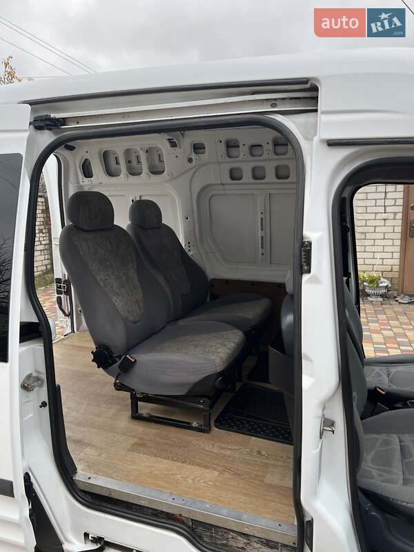 Вантажний фургон Ford Transit Connect 2012 в Богодухіву фото 9 Вантажний фургон Ford Transit Connect 2012 в Богодухіву