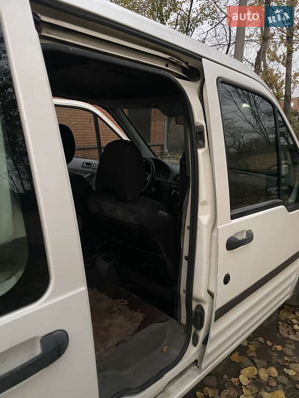 Вантажний фургон Ford Transit Connect 2004 в Харкові фото 11 Вантажний фургон Ford Transit Connect 2004 в Харкові