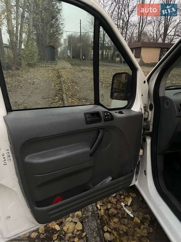Вантажний фургон Ford Transit Connect 2004 в Харкові фото 15 Вантажний фургон Ford Transit Connect 2004 в Харкові