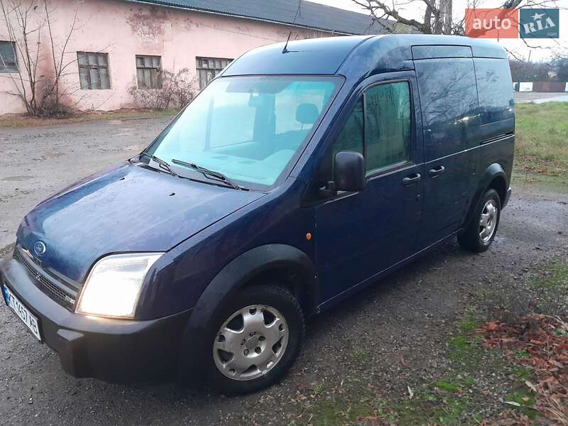 Вантажний фургон Ford Transit Connect 2003 в Косові
