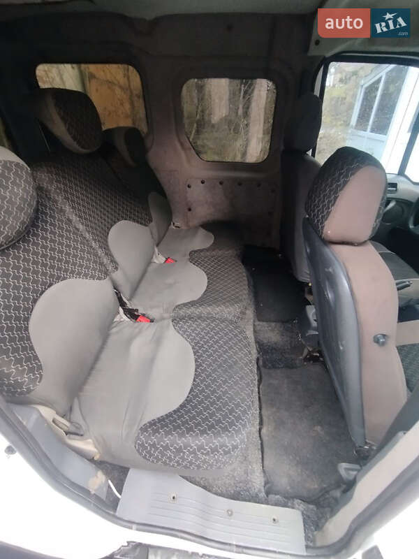 Мінівен Ford Transit Connect 2007 в Коломиї