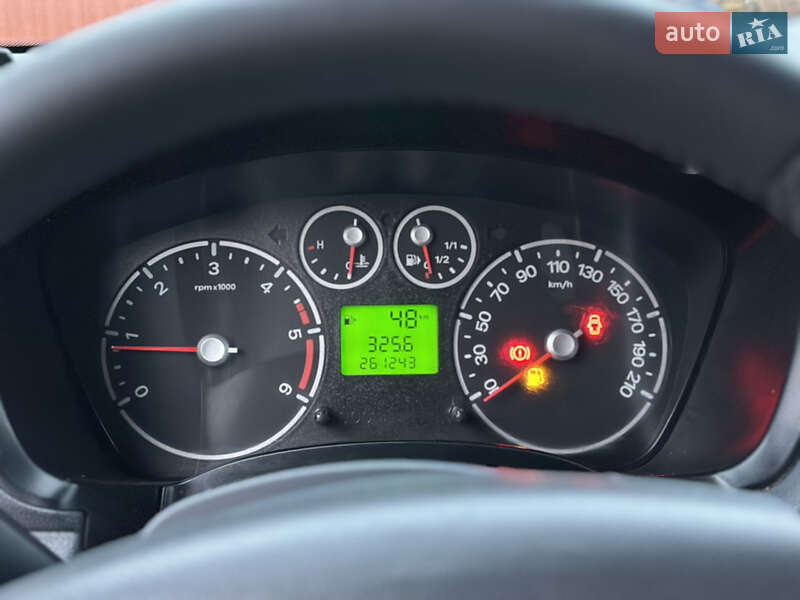 Грузовой фургон Ford Transit Connect 2013 в Луцке фото 15 Грузовой фургон Ford Transit Connect 2013 в Луцке