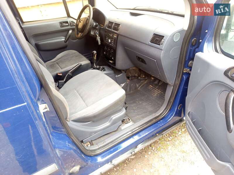 Грузовой фургон Ford Transit Connect 2006 в Виноградове