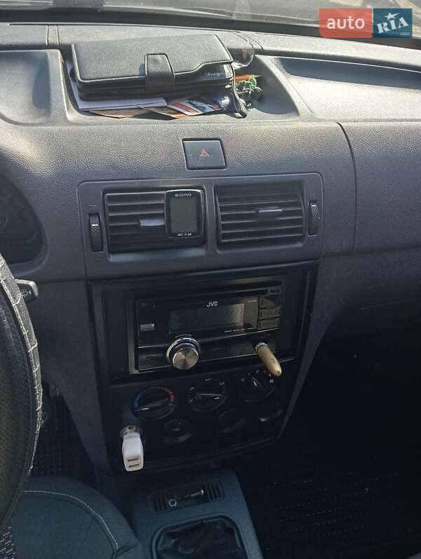 Грузовой фургон Ford Transit Connect 2007 в Ужгороде