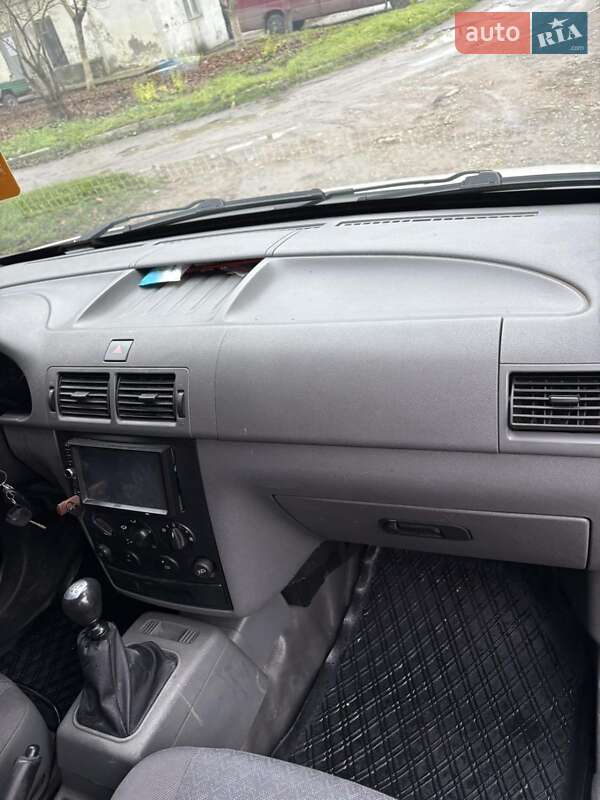 Минивэн Ford Transit Connect 2003 в Залещиках