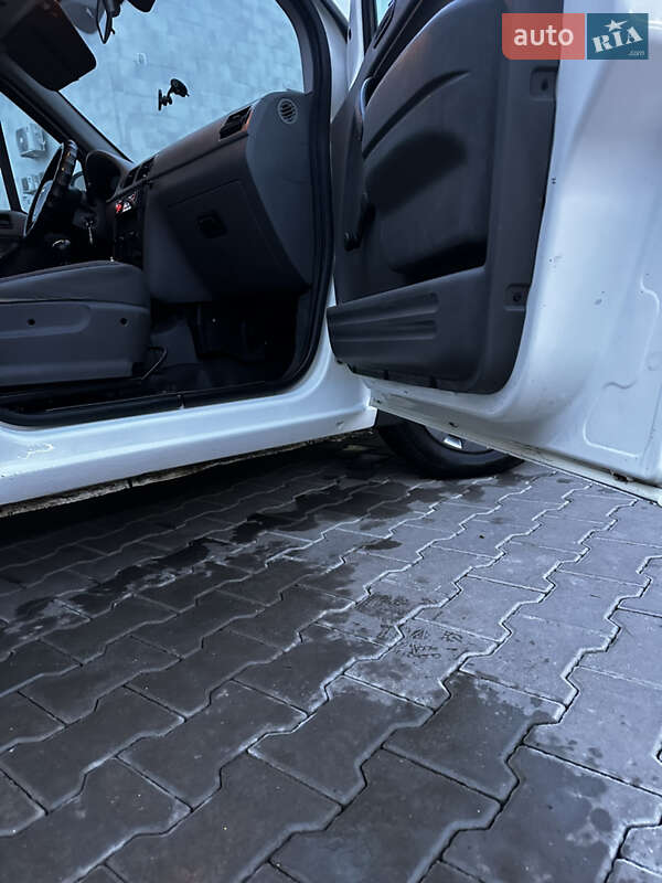 Минивэн Ford Transit Connect 2003 в Могилев-Подольске фото 5 Минивэн Ford Transit Connect 2003 в Могилев-Подольске