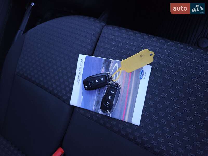 Грузовой фургон Ford Transit Connect 2021 в Радивилове