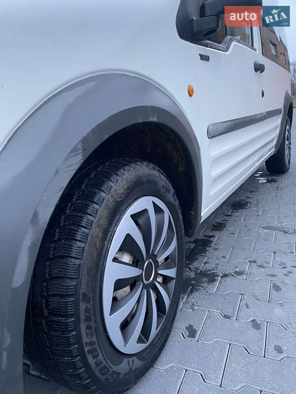 Мінівен Ford Transit Connect 2005 в Чернівцях