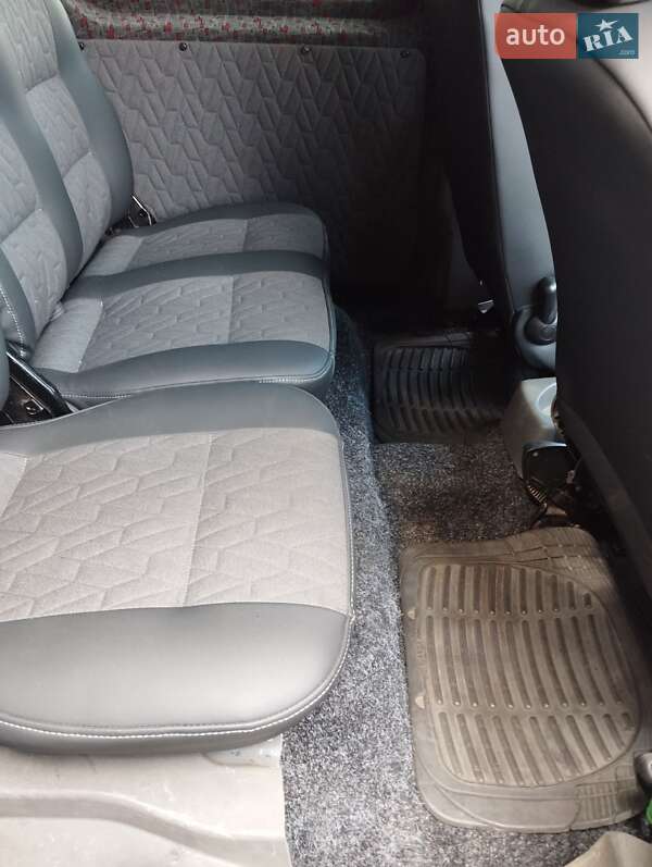 Минивэн Ford Transit Connect 2005 в Житомире фото 9 Минивэн Ford Transit Connect 2005 в Житомире