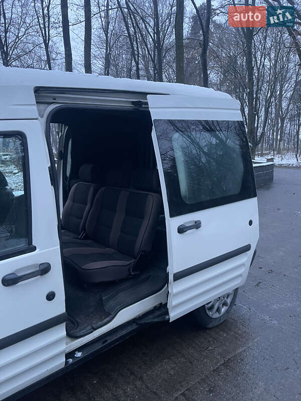 Минивэн Ford Transit Connect 2004 в Нетешине