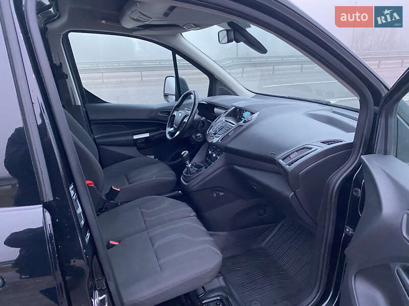 Грузовой фургон Ford Transit Connect 2017 в Радивилове