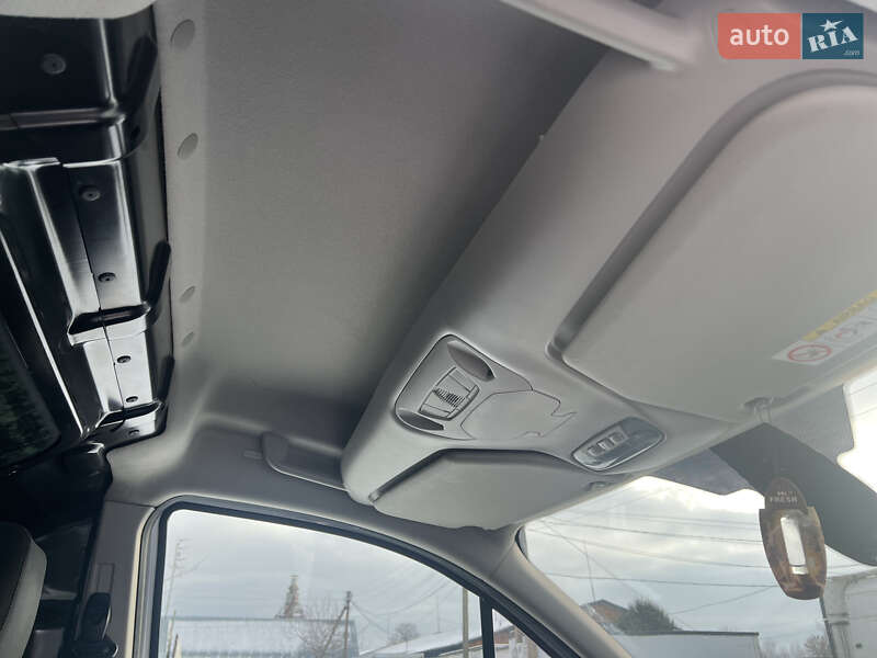 Грузопассажирский фургон Ford Transit Connect 2019 в Черновцах