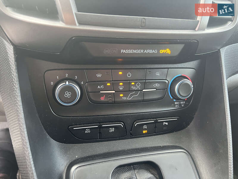 Грузопассажирский фургон Ford Transit Connect 2019 в Черновцах