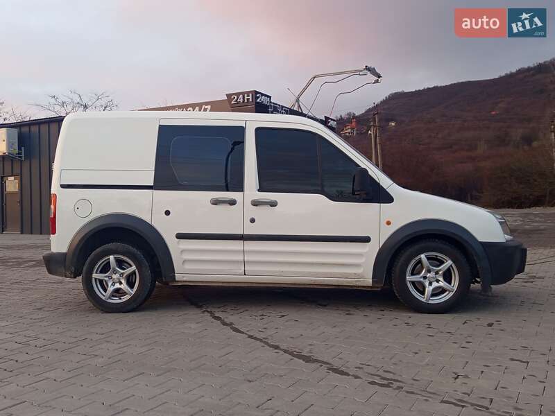 Минивэн Ford Transit Connect 2005 в Виноградове