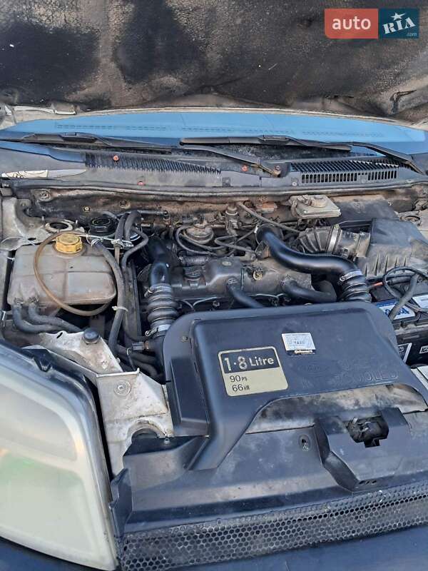 Мінівен Ford Transit Connect 2002 в Долині