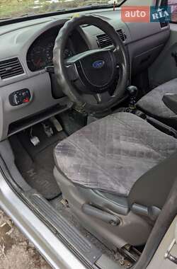 Минивэн Ford Transit Connect 2002 в Тячеве