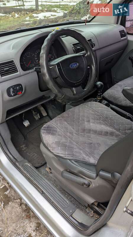 Минивэн Ford Transit Connect 2002 в Тячеве