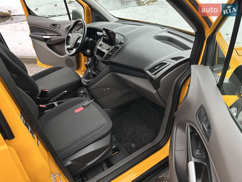 Грузовой фургон Ford Transit Connect 2021 в Львове