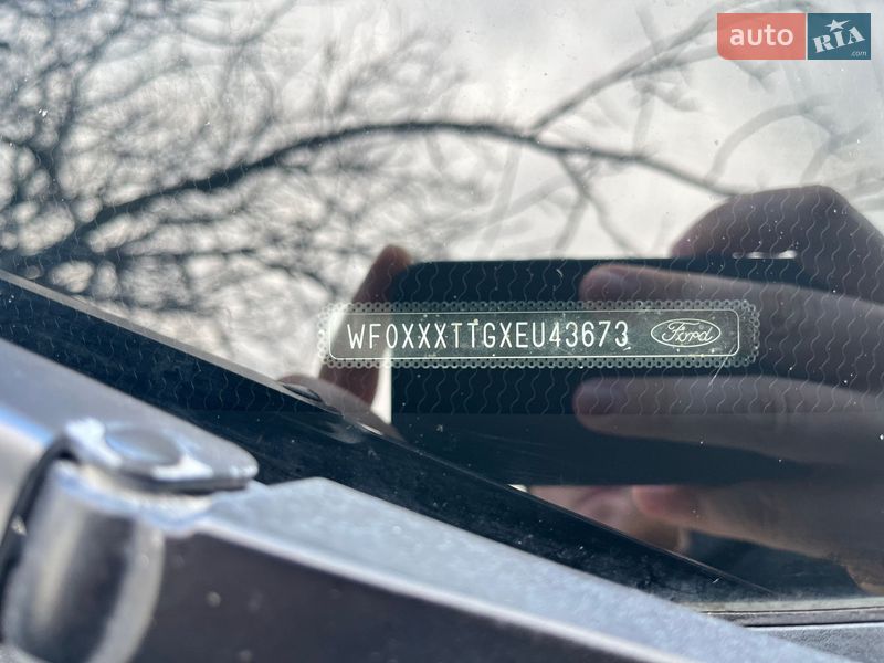 Вантажний фургон Ford Transit Connect 2014 в Царичанці