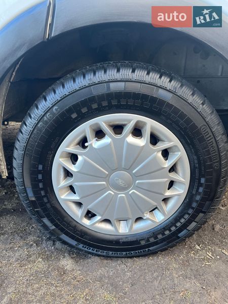 Вантажний фургон Ford Transit Connect 2014 в Царичанці