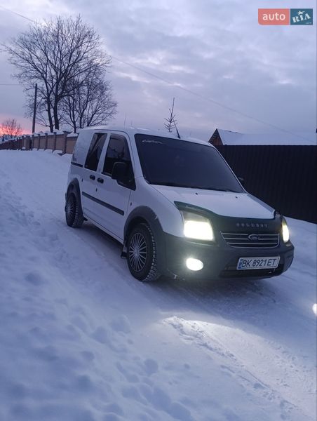 Минивэн Ford Transit Connect 2010 в Сарнах