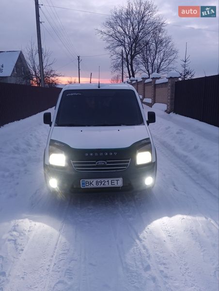 Минивэн Ford Transit Connect 2010 в Сарнах