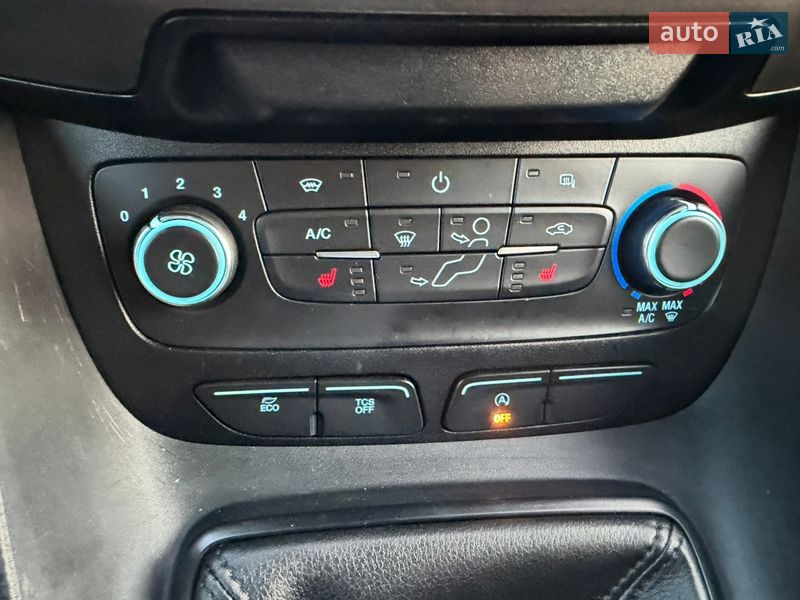 Вантажний фургон Ford Transit Connect 2022 в Радивиліві