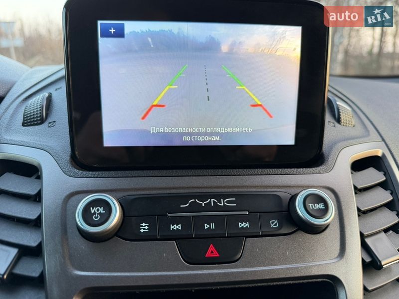 Вантажний фургон Ford Transit Connect 2022 в Радивиліві