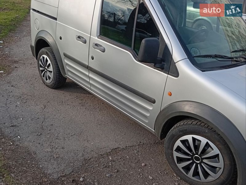 Вантажний фургон Ford Transit Connect 2005 в Лубнах