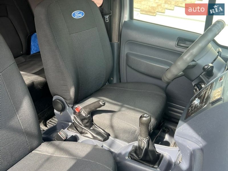 Мінівен Ford Transit Connect 2009 в Мурованих Курилівцях