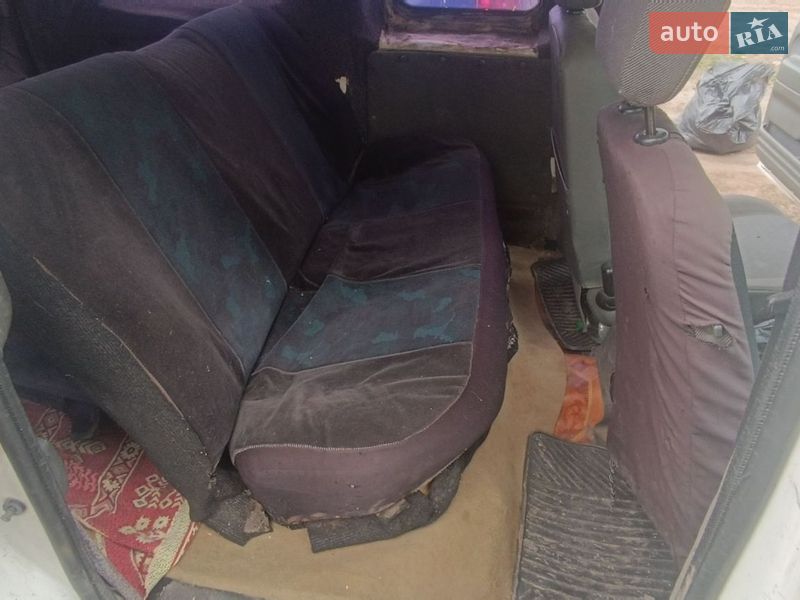 Минивэн Ford Transit Connect 2003 в Песочине