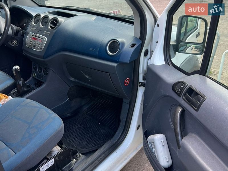 Грузопассажирский фургон Ford Transit Connect 2012 в Белой Церкви