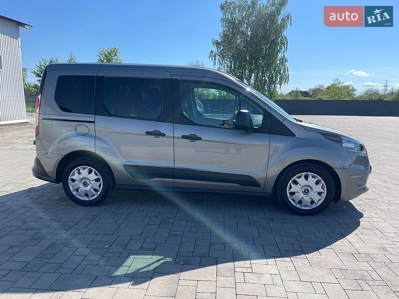 Минивэн Ford Transit Connect 2016 в Ивано-Франковске