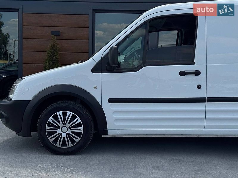 Грузовой фургон Ford Transit Connect 2009 в Ровно