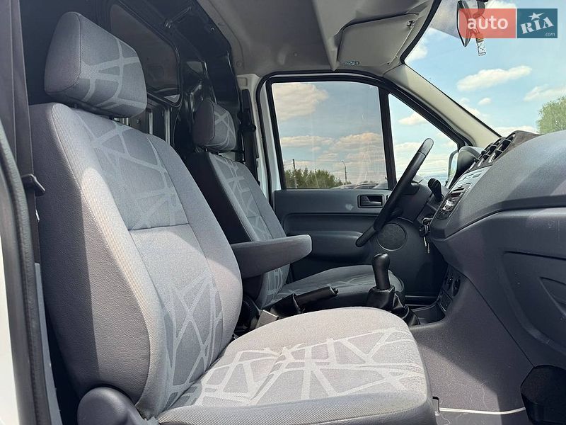 Грузовой фургон Ford Transit Connect 2009 в Ровно